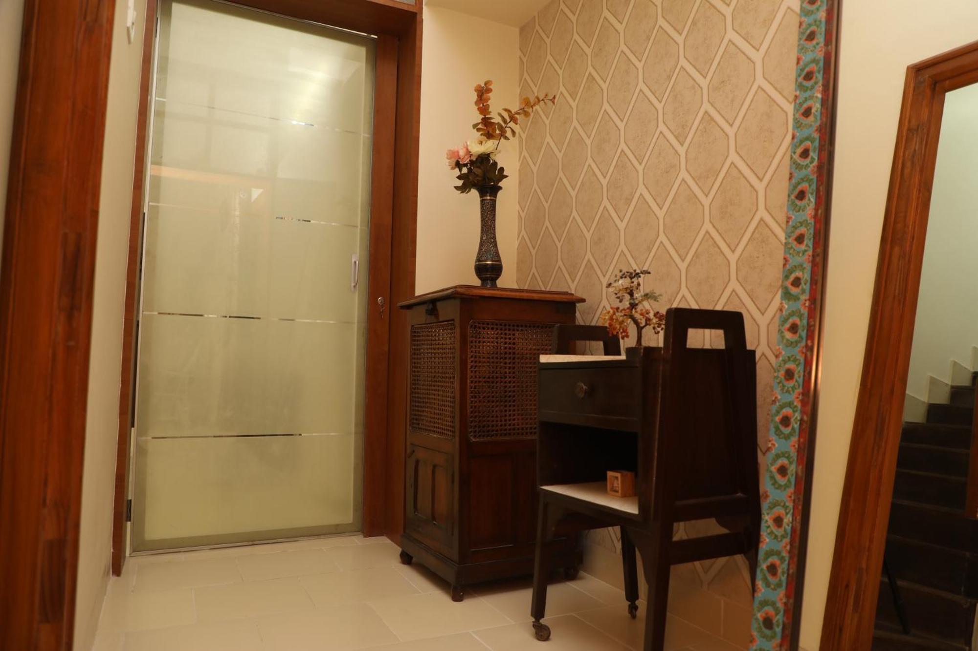 Ushta Te - Happiness To Thee Hotel Bangalore Ngoại thất bức ảnh